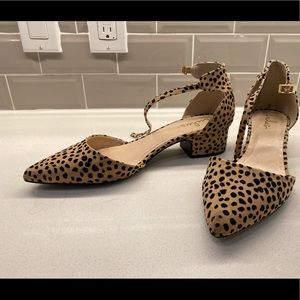 Ankle strap pointy leopard flats